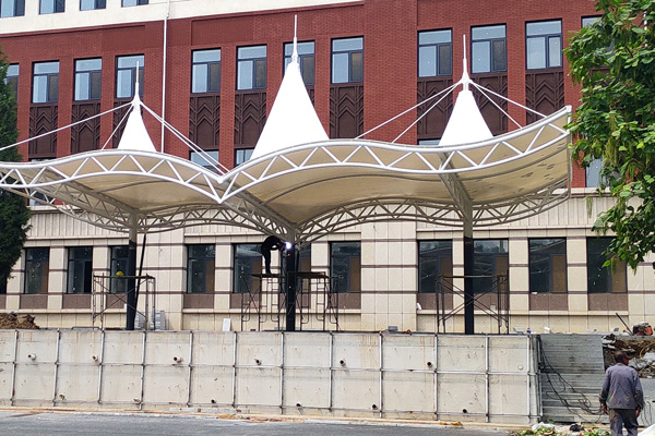 撫順實(shí)驗(yàn)小學(xué)看臺(tái)膜結(jié)構(gòu)